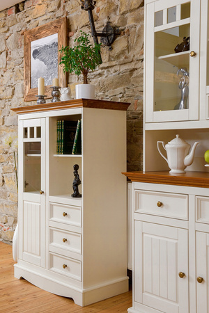 Witrynka biała/dąb 1.3 Belluno Elegante  Katmandu PL017B/D