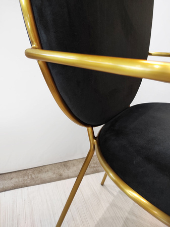 Krzesło czarne Etienne 50/95/48cm o eterycznej i lekkiej formie TG-199_29 gold/black