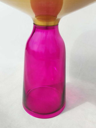 Stolik kawowy do salonu ze szklanym blatem glamour Bottle Table 50/53cm różowo-złoty osadzony na szklanej nodze TG-27-high purple