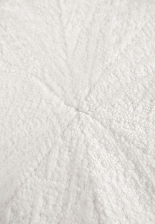 Poduszka ozdobna kula welur biała polyester Leith LET76W