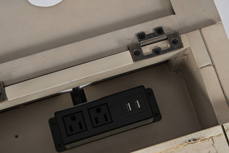 Szafka nocna do sypialni Avola AV1610-22