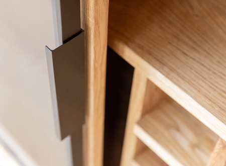 Komoda z barkiem dębowa ze szkłem Modern Loft Katmandu PLMOL01S