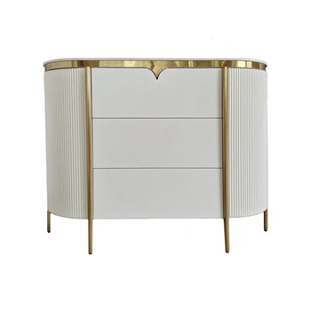 Komoda do salonu, sypialni bądź przedpokoju z trzema szufladami Bianca glamour 120cm ze złotymi detalami 609-1.2M